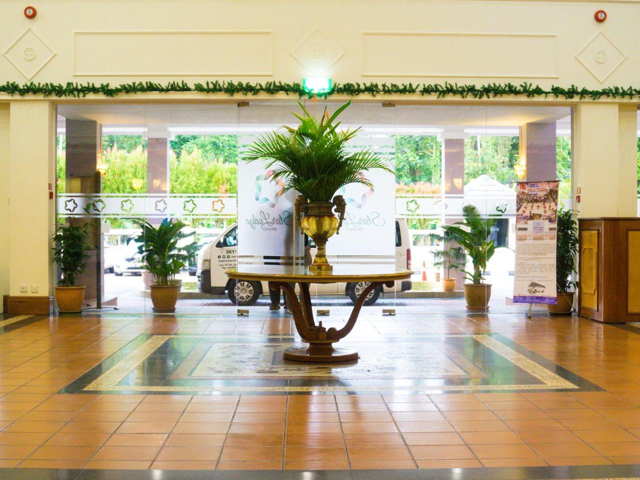 Star Hospedaje Kampong Jerudong Exterior foto